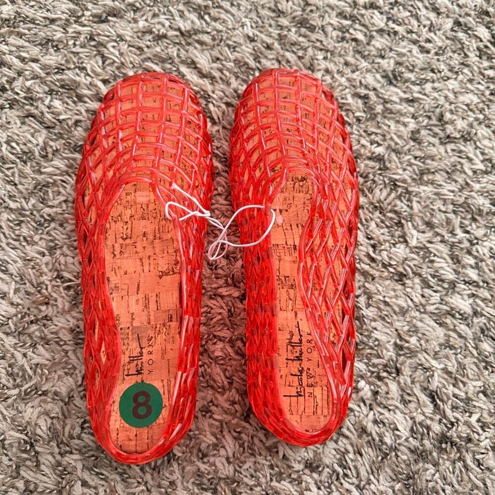 Nicole Miller Jelly Sandals - 8